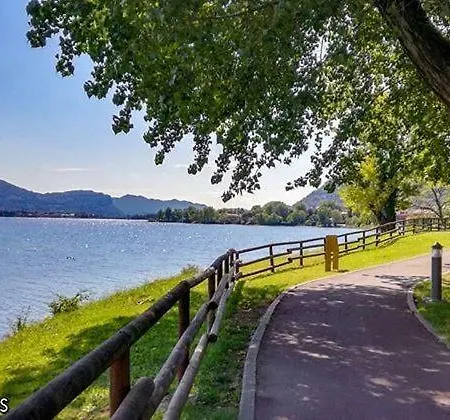 Miralago *culture&relax 2 Minutes From Lecco*